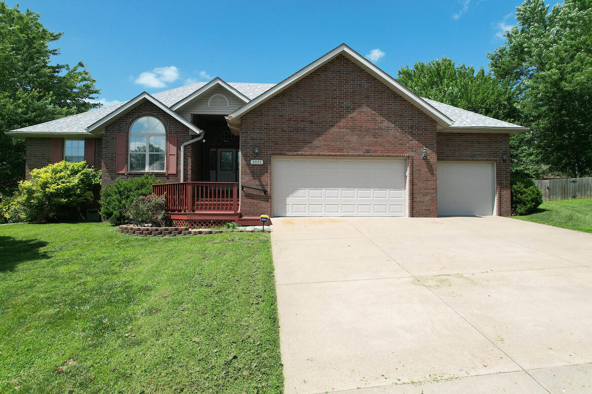 1111 E Robin Street Ozark, MO 65721