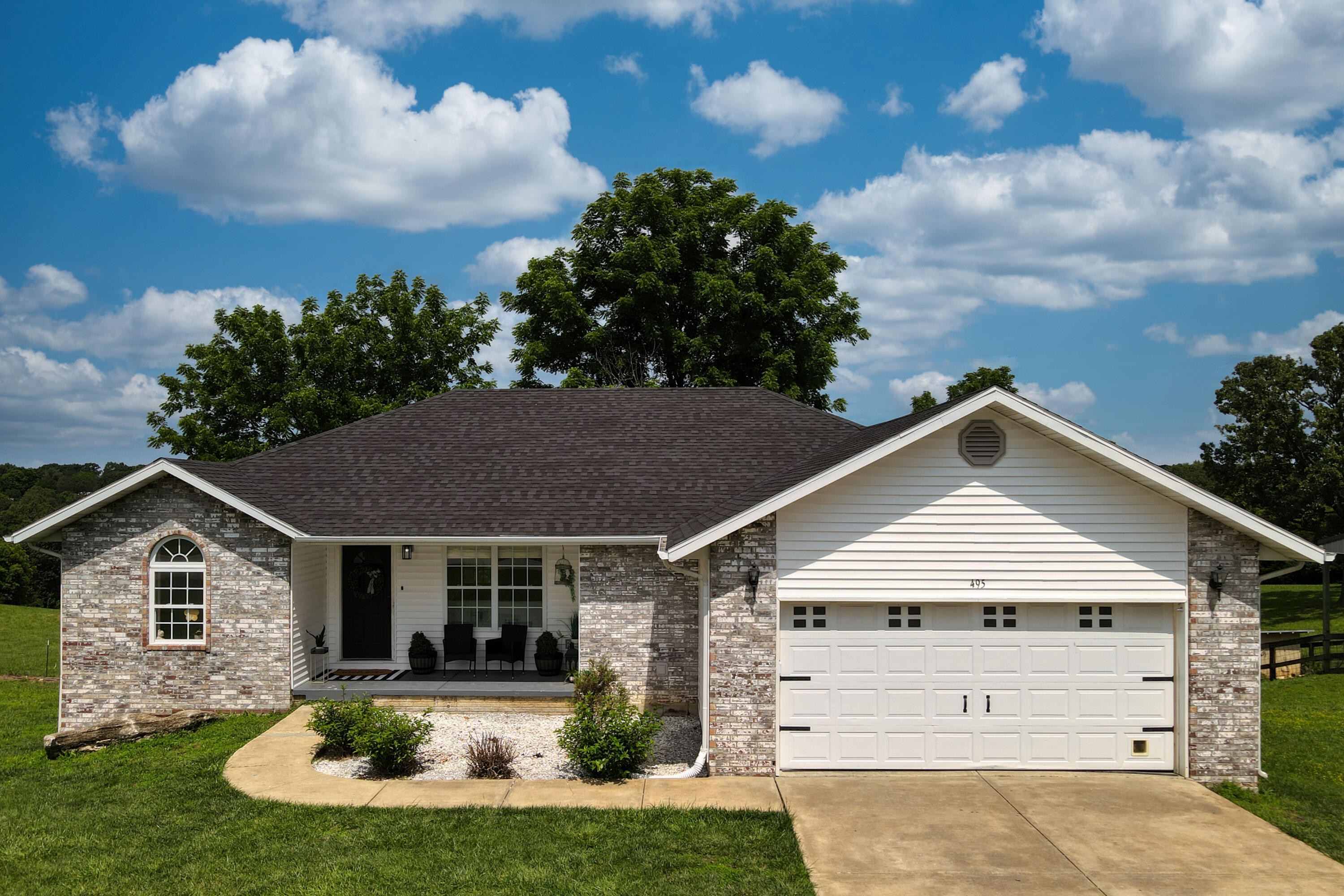 495 Bear Highlandville, MO 65669
