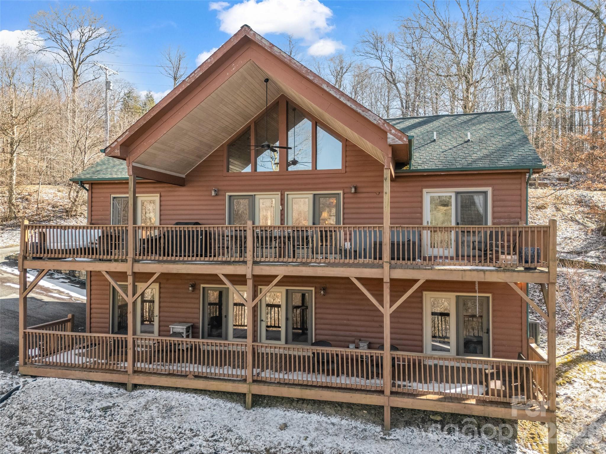 32 Zebulon Lane Mars Hill, NC 28754