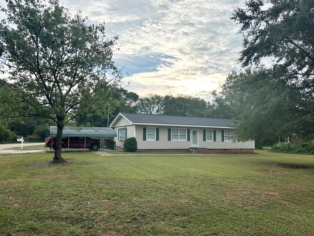 195 Gloria Dr Wedgefield, SC 29168