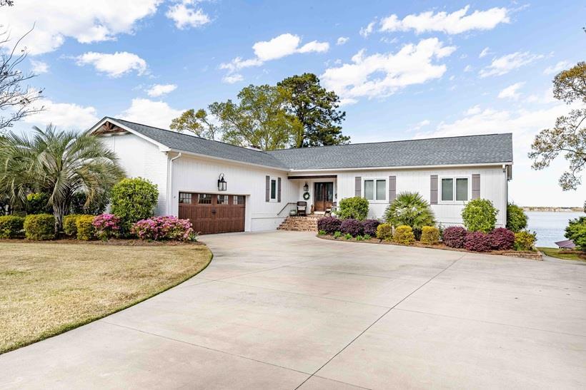 601 Santee Dr Santee Cooper, SC 29142