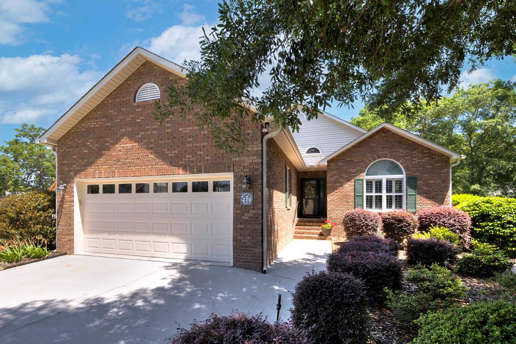 228 Ridge Lake Drive Manning, SC 29102