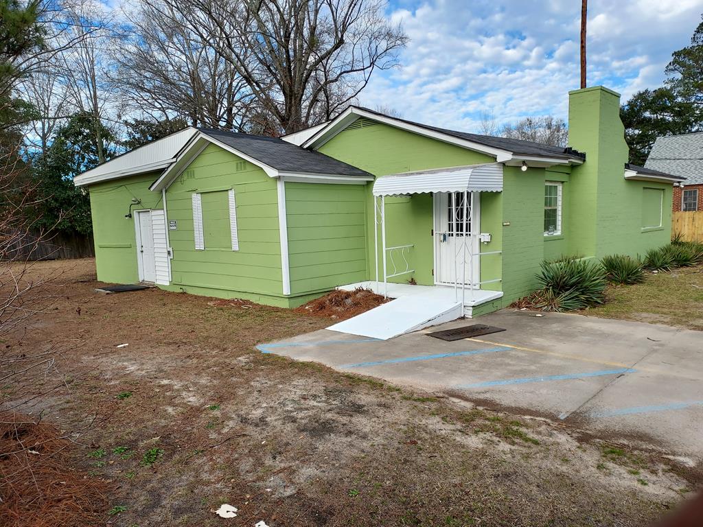 305 East Charlotte Ave Sumter, SC 29150