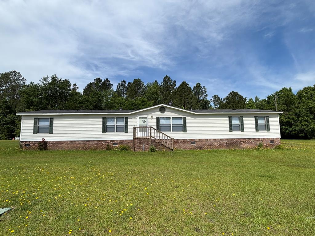 70 Kiwi Ct Wedgefield, SC 29168