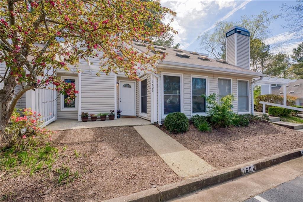 1602 Homestead Trail Alpharetta, GA 30004