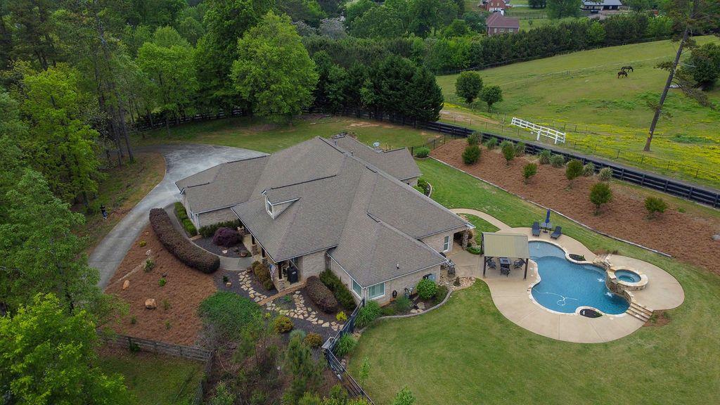 860 Ranchwood Trail Woodstock, GA 30188