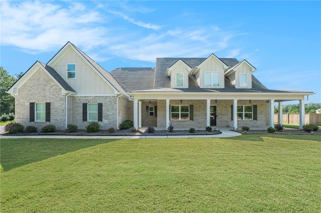 2100 Meadowood Cove Monroe, GA 30655