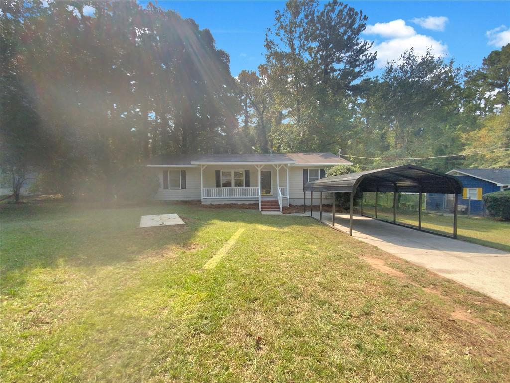 117 N Circle Drive Ellenwood, GA 30294