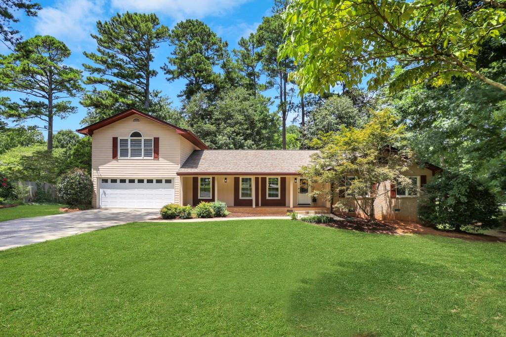 2542 Maclaren Circle Dunwoody, GA 30360