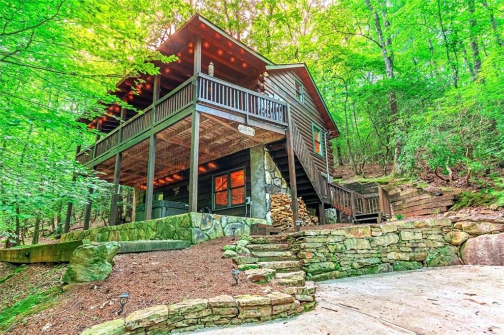 341 Valley View Road Ellijay, GA 30536