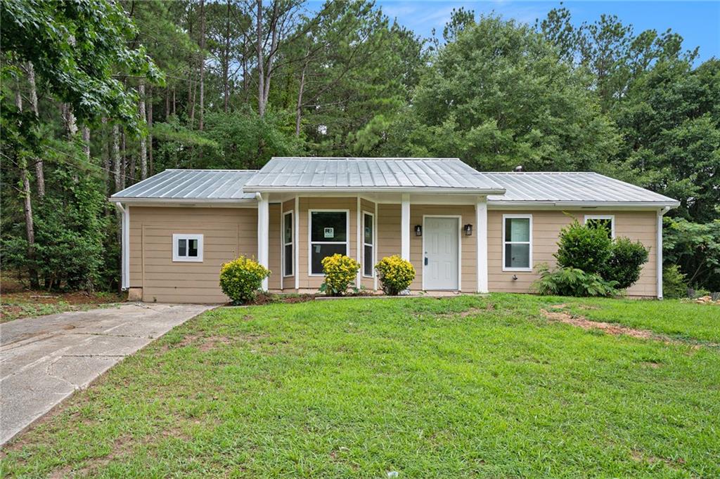 6945 Brown Drive Fairburn, GA 30213