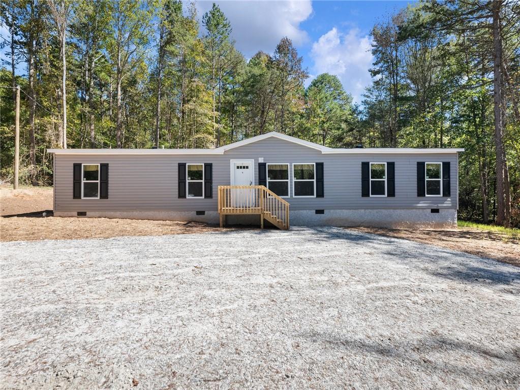 185 Highland Way Maysville, GA 30558