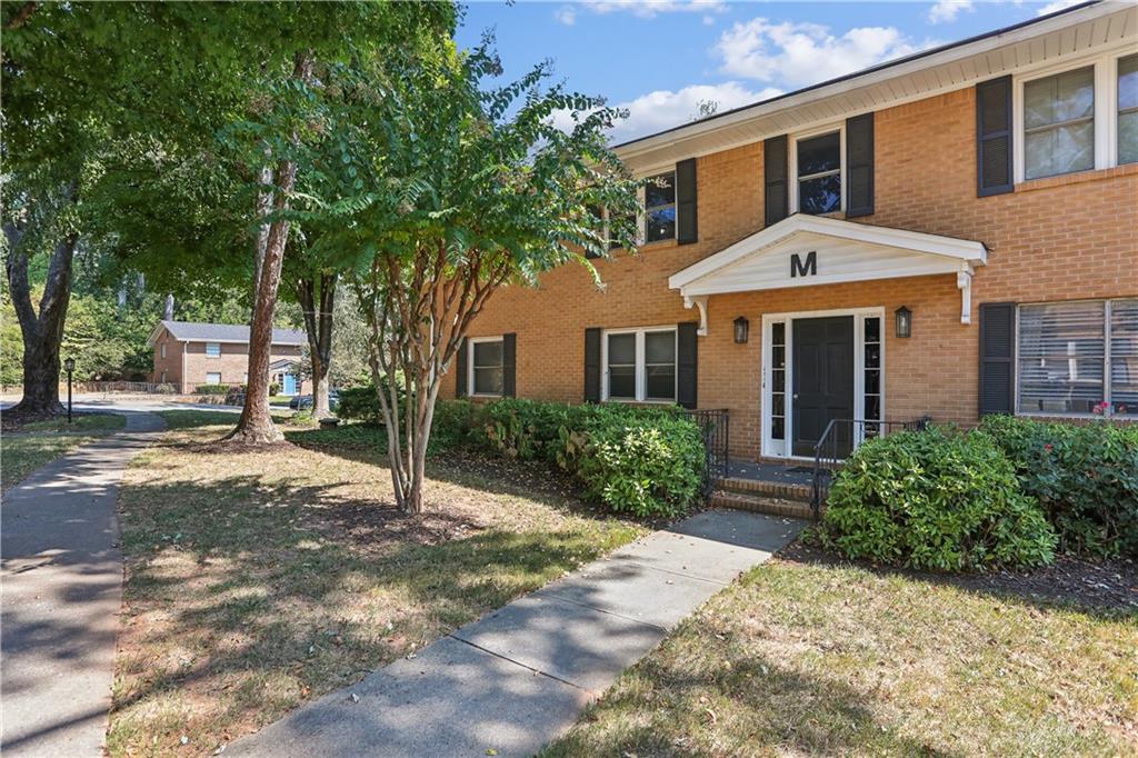 3510 Roswell Road UNIT M2 Atlanta, GA 30305