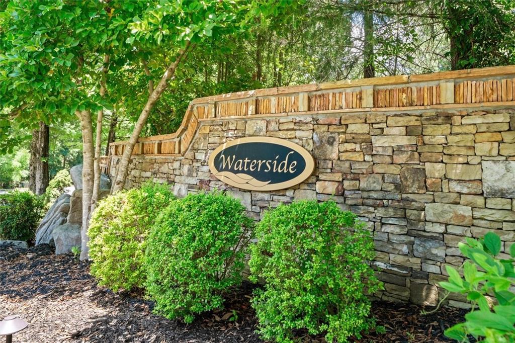 16 Ridgewater Drive Cartersville, GA 30121