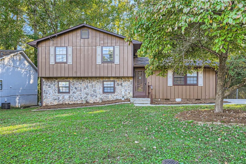 6118 Dana Court Lithonia, GA 30058