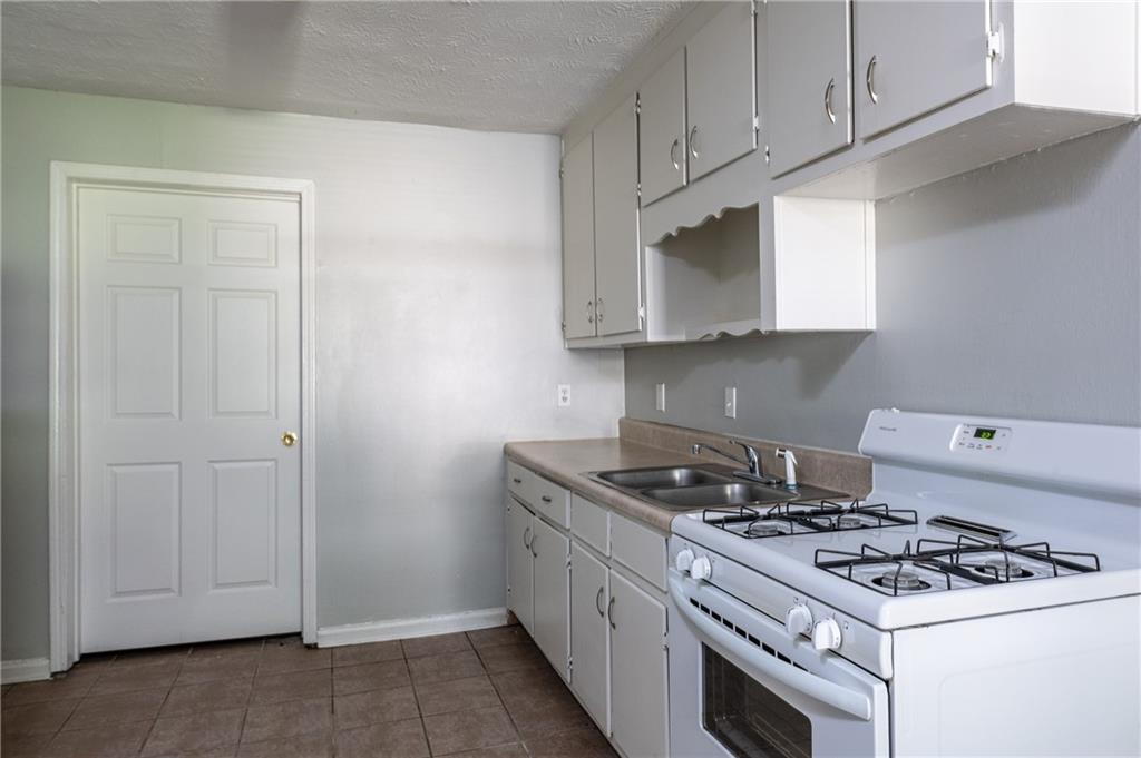 2698 George Street UNIT B Atlanta, GA 30318