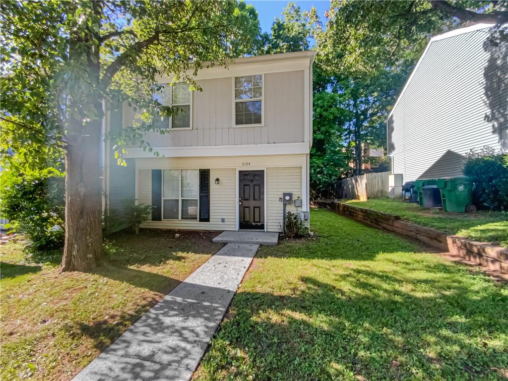 5724 Wells Circle Stone Mountain, GA 30087