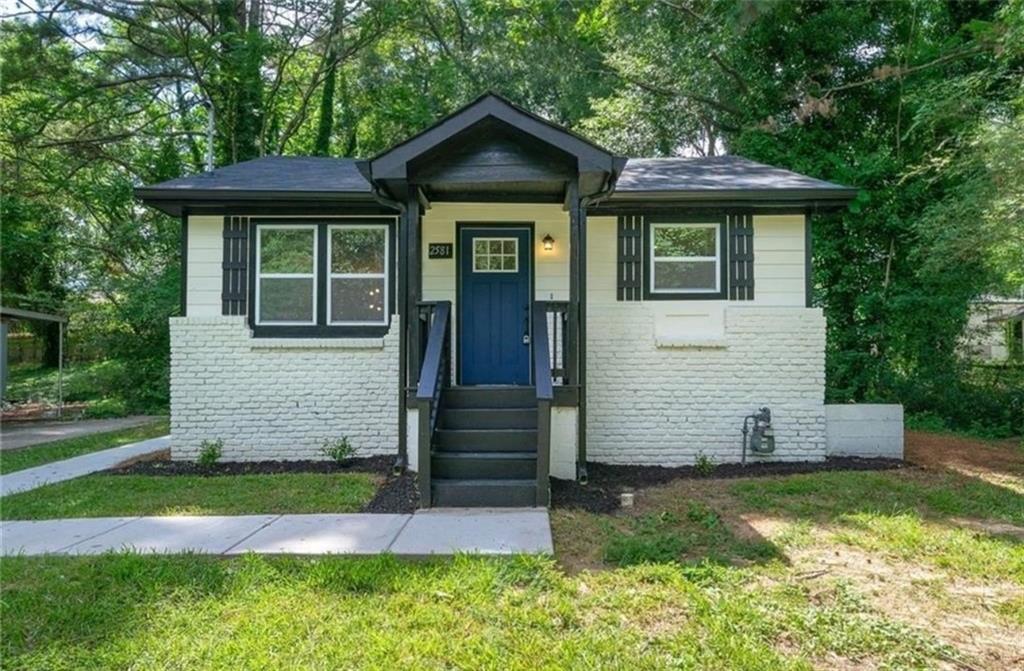 2581 Hood Avenue Atlanta, GA 30318