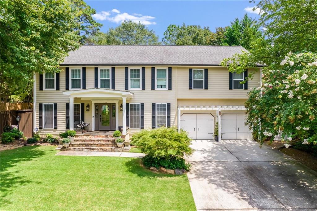 220 Carriage Station Circle Roswell, GA 30075