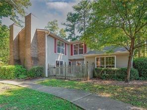 582 Summit Lane Marietta, GA 30008