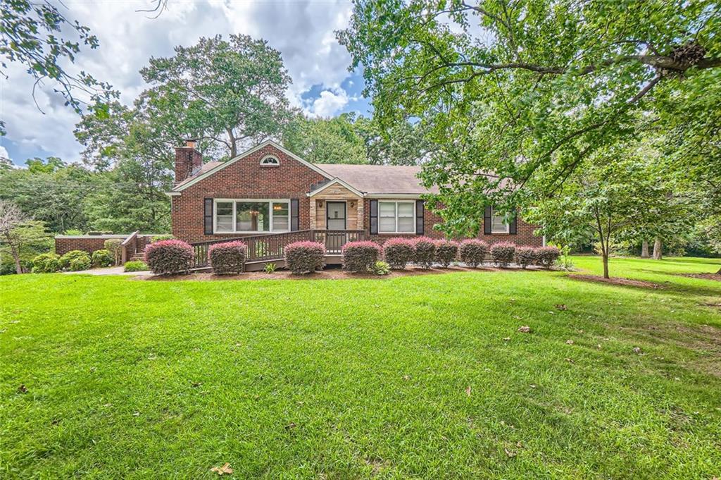 428 Oak Hill Circle Stone Mountain, GA 30083