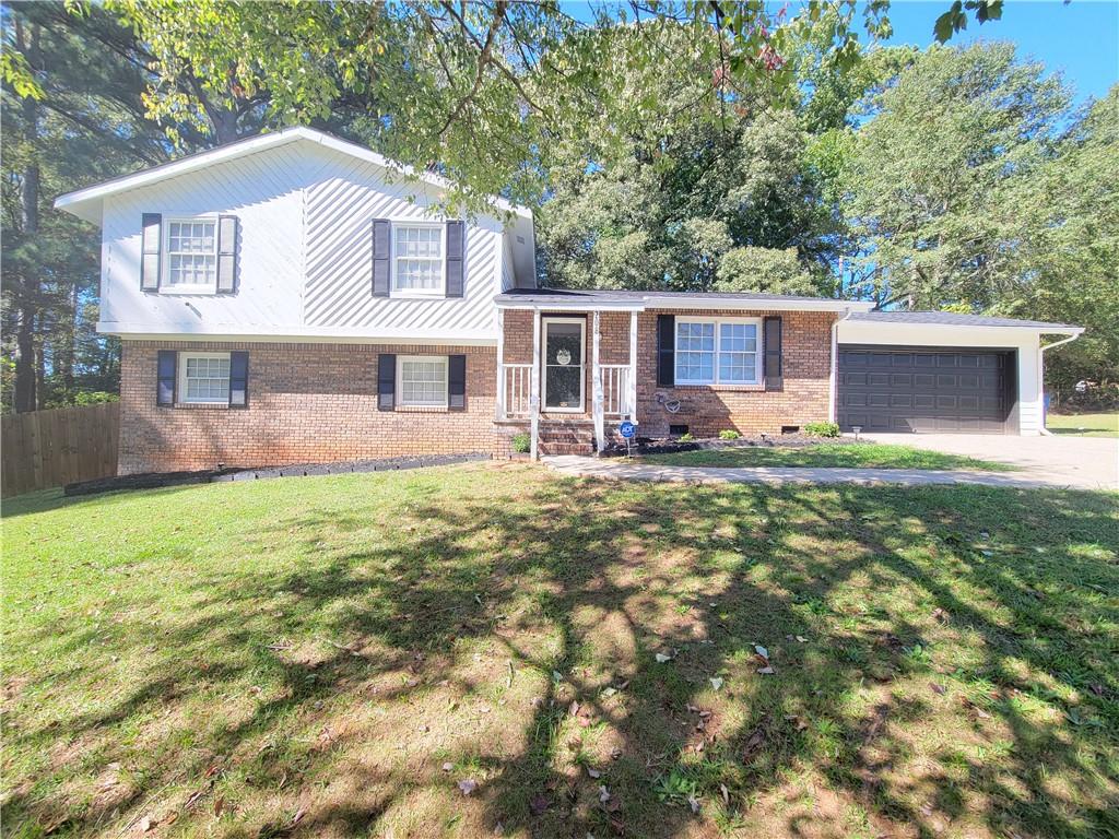 208 Willows Court Riverdale, GA 30274