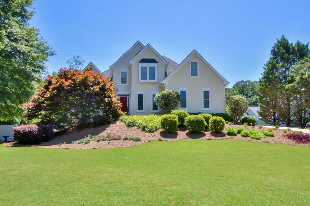 1400 Pond Springs Trace Lilburn, GA 30047