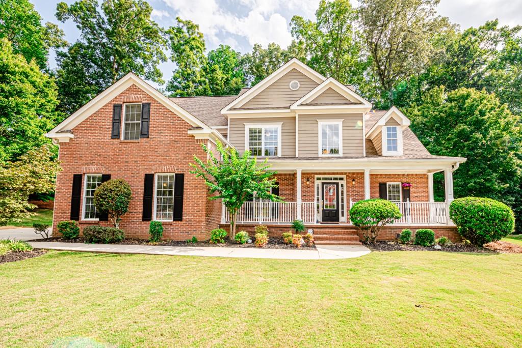 2040 Misty Oaks Drive Buford, GA 30519