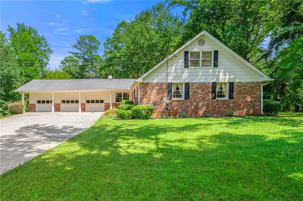 6640 Vogue Circle Fairburn, GA 30213