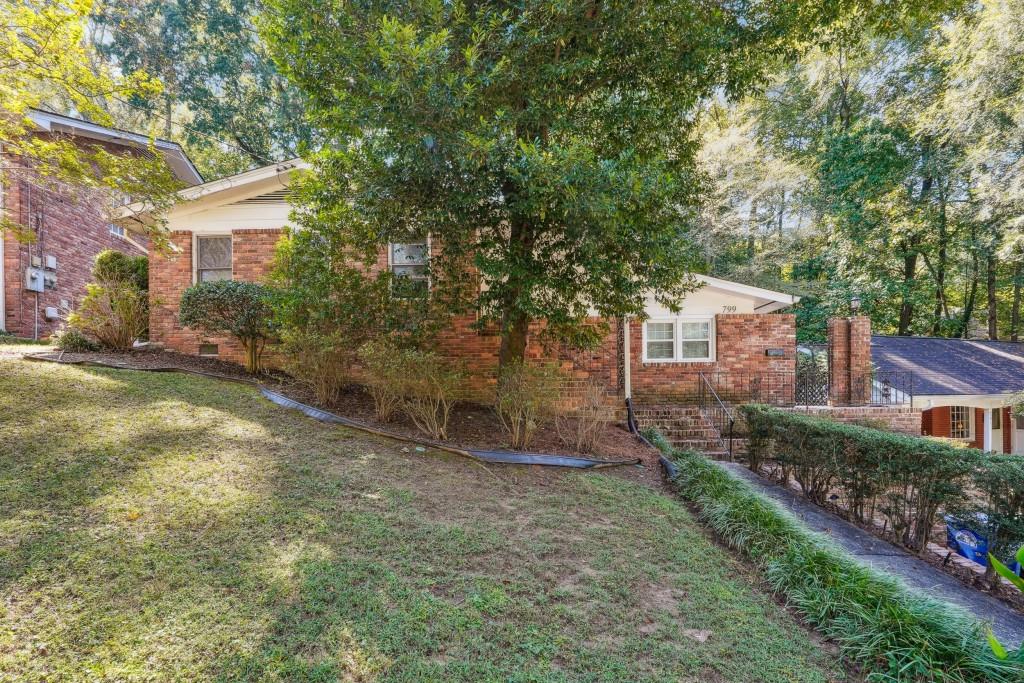 799 Marstevan Drive Atlanta, GA 30306