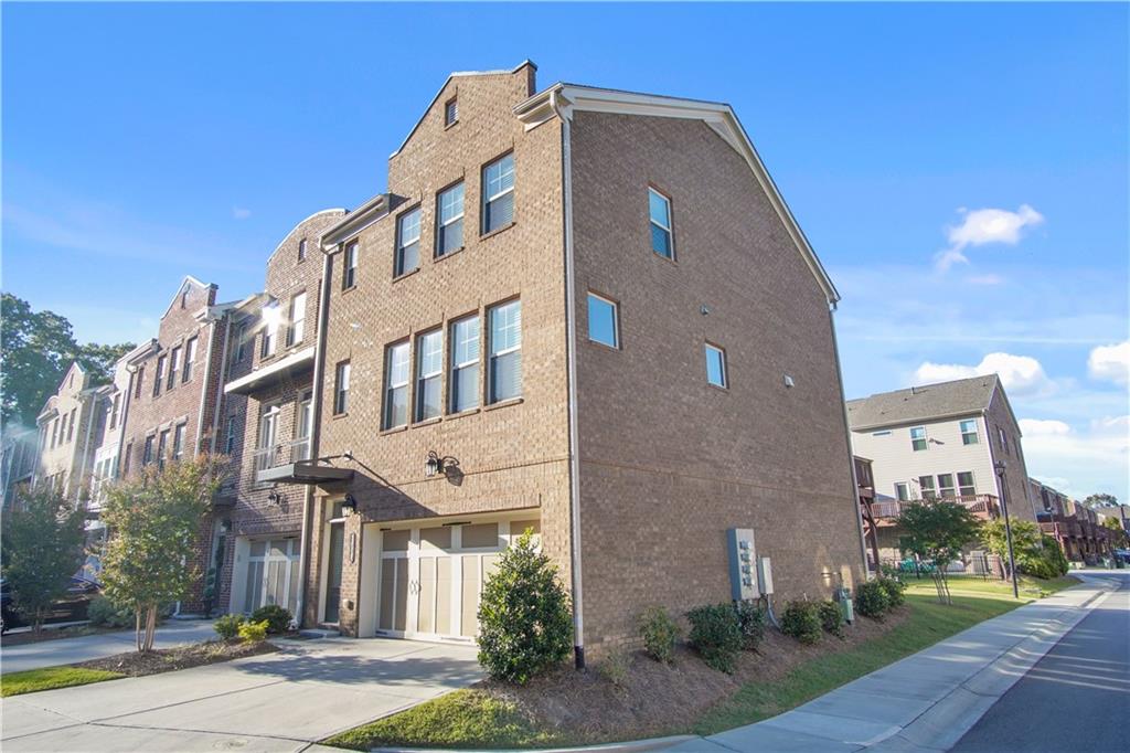 1808 Samantha Bend Atlanta, GA 30341