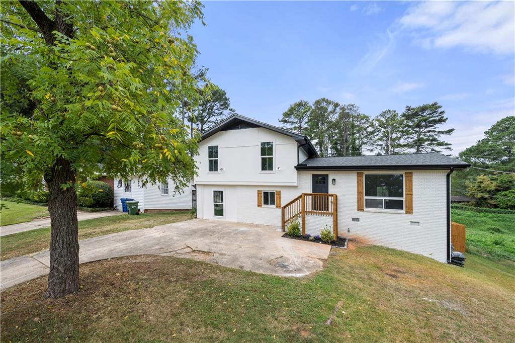 1042 Forest Valley Drive Atlanta, GA 30354