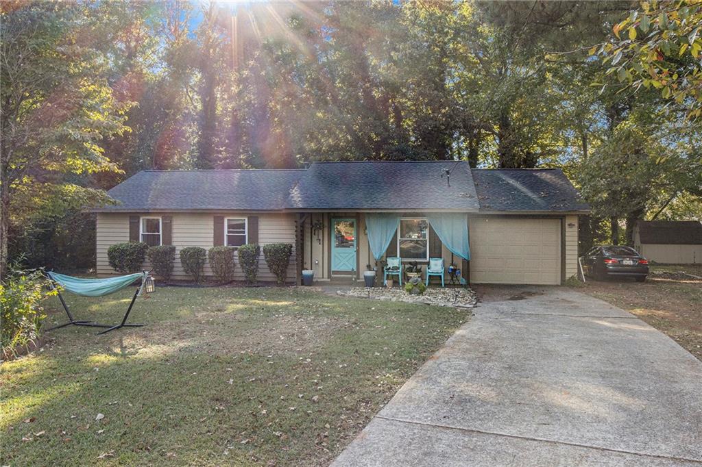 3011 Hunt Creek Court Rex, GA 30273