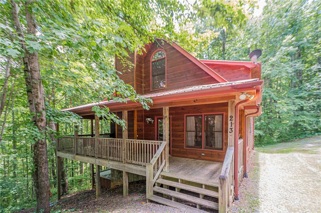 213 Moonshine Hollow Blue Ridge, GA 30513