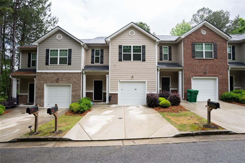 1332 Rogers Landing Road Lithonia, GA 30058