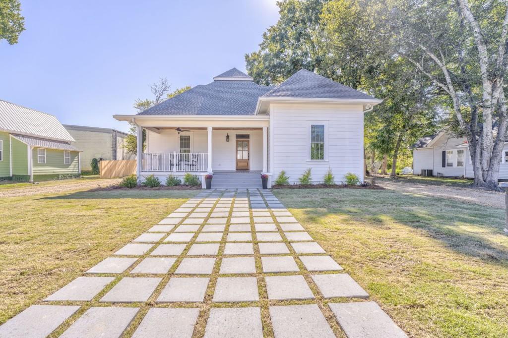 412 2nd Avenue Calhoun, GA 30701