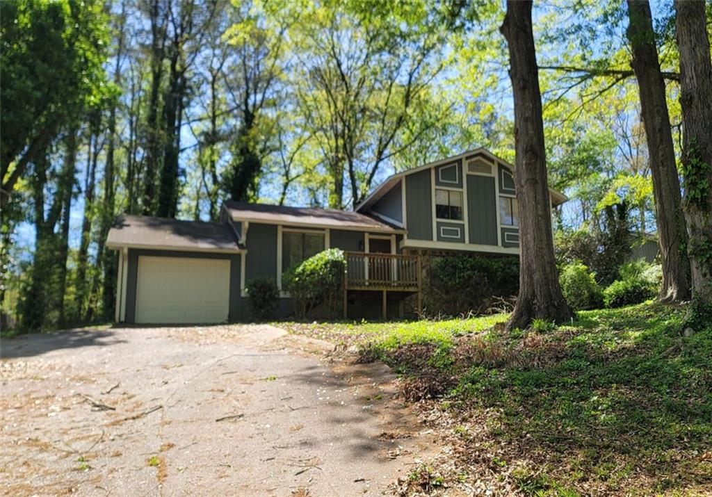 517 Stonehedge Drive Stone Mountain, GA 30087