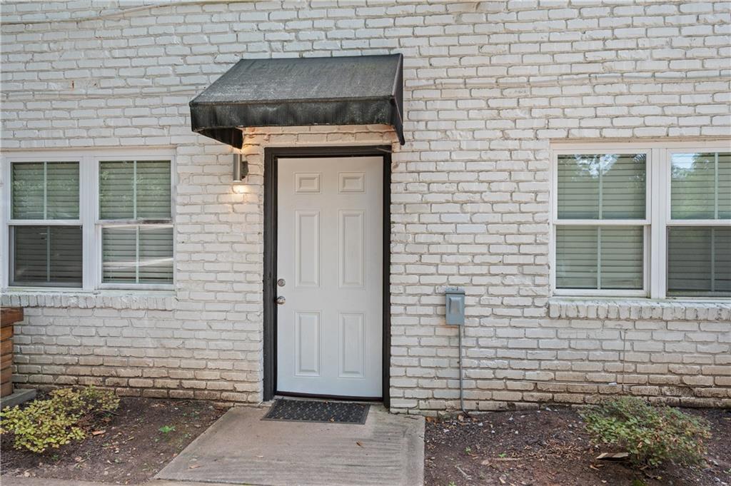 880 Saint Charles Avenue UNIT #9 Atlanta, GA 30306