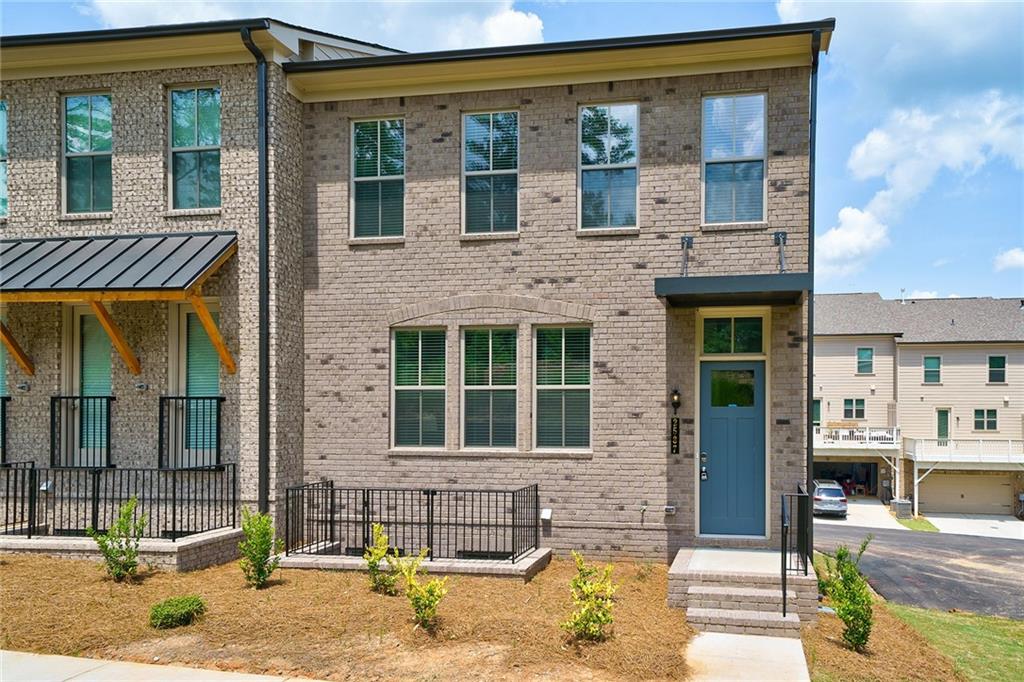 2587 Red Alder Alley Doraville, GA 30360