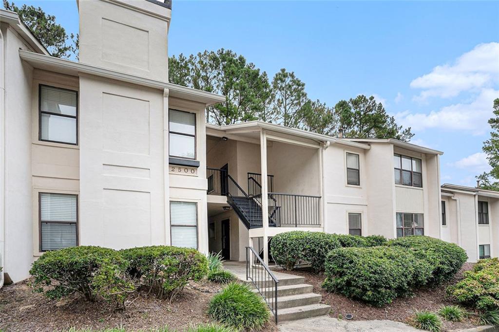 2501 Huntingdon Chase Atlanta, GA 30350