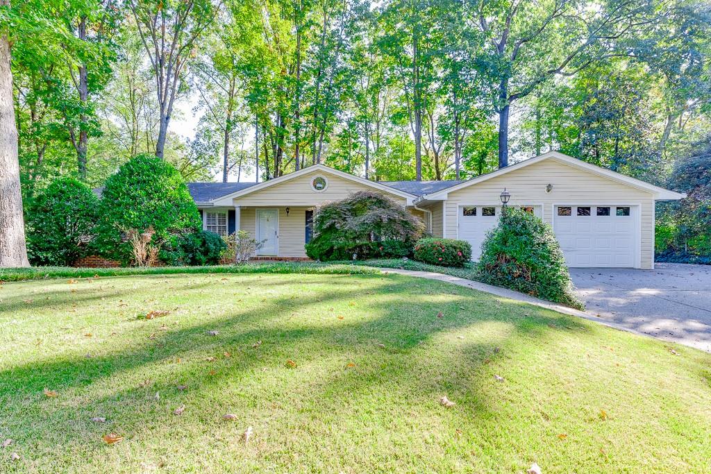 130 Bonnie Lane Atlanta, GA 30328