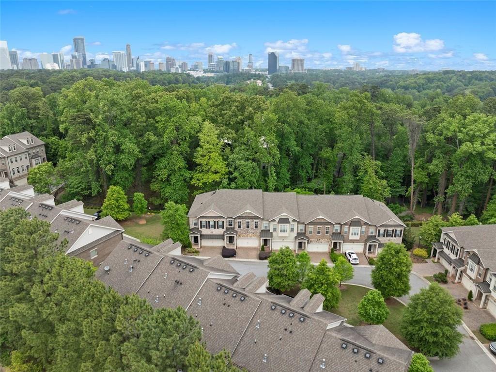 828 Canterbury Overlook Atlanta, GA 30324