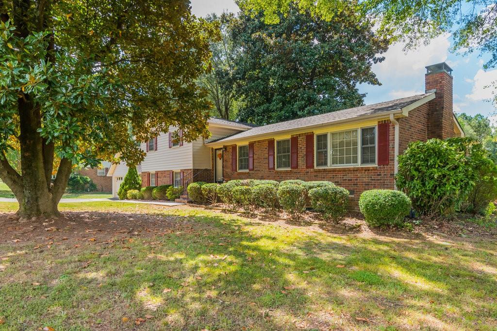 239 Brittany Drive Canton, GA 30115