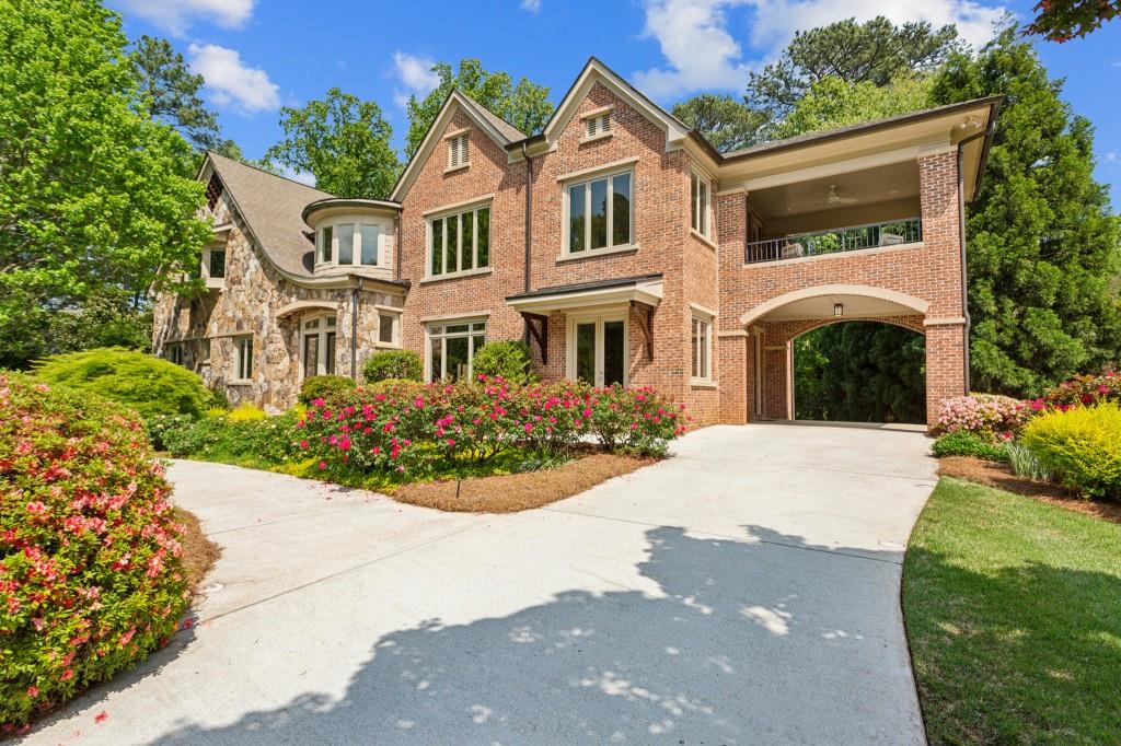 4835 Merlendale Court Atlanta, GA 30327