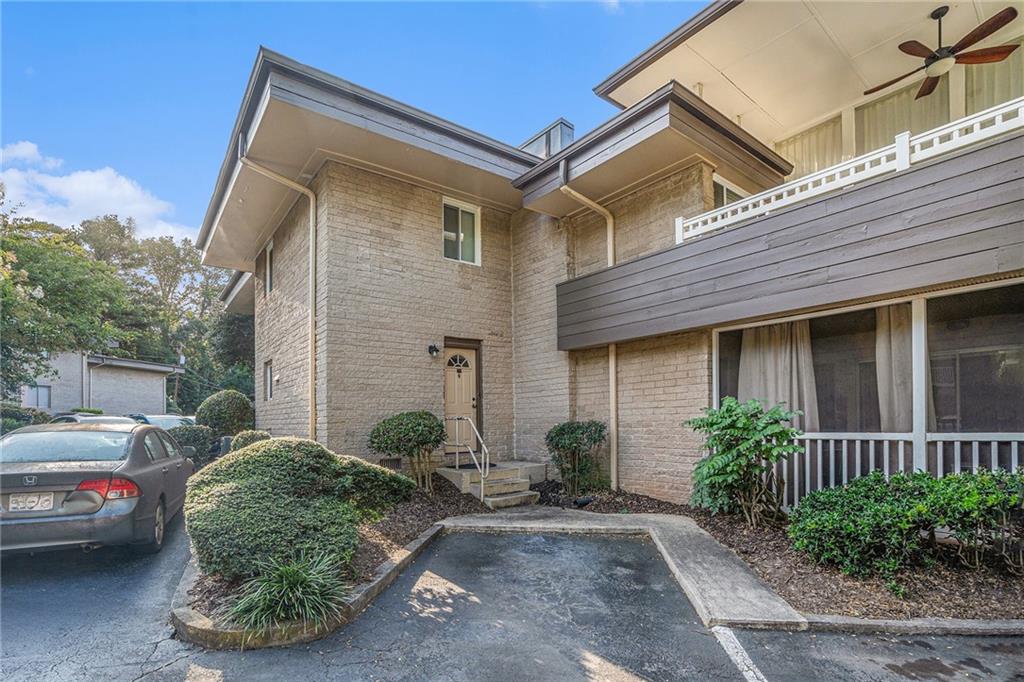 346 Carpenter Drive UNIT #77 Sandy Springs, GA 30328