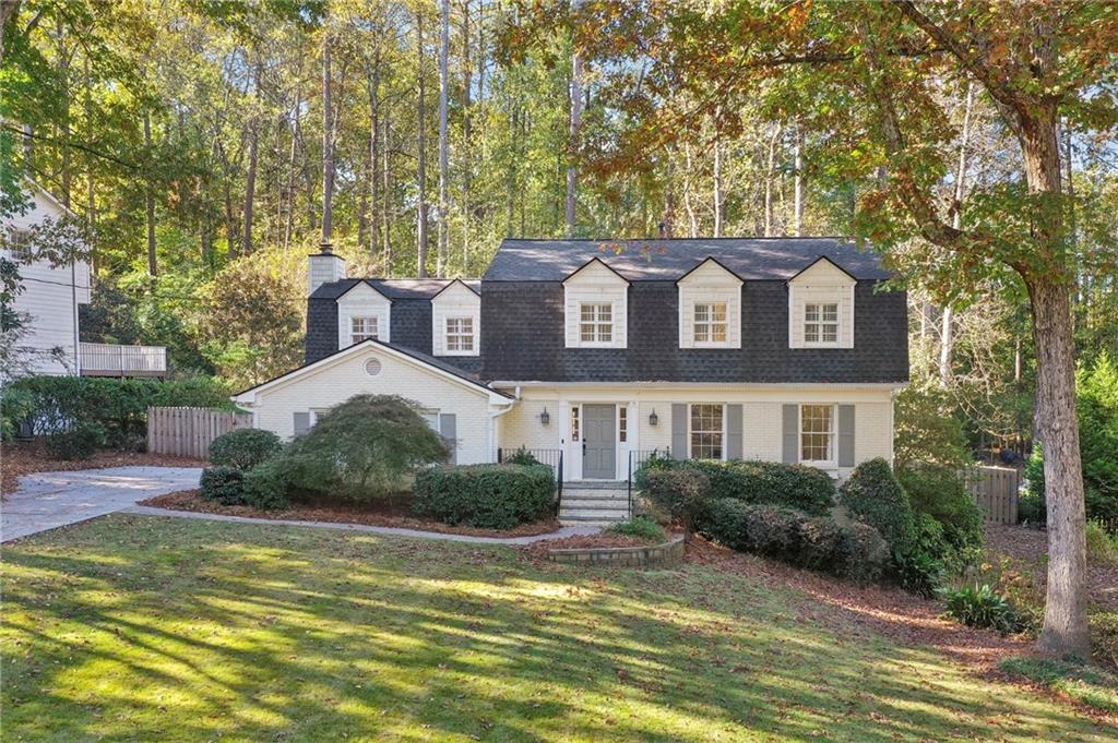 4484 Glengary Drive Atlanta, GA 30342