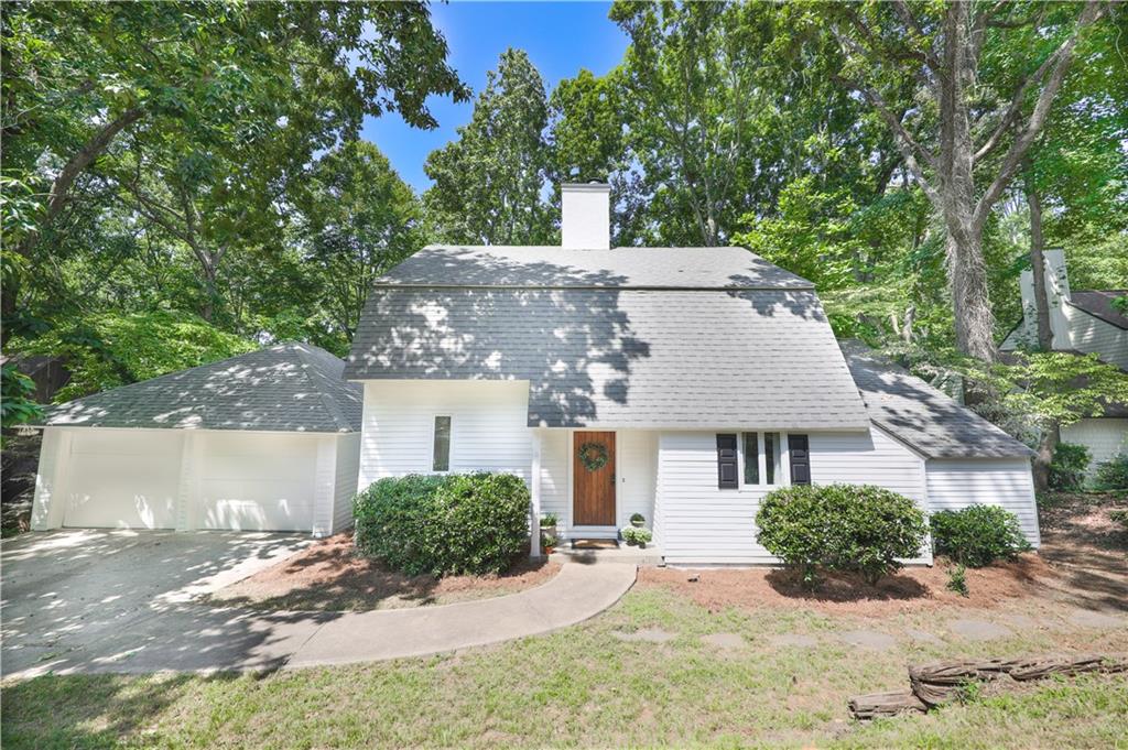 4018 Dunbarton Way Roswell, GA 30075