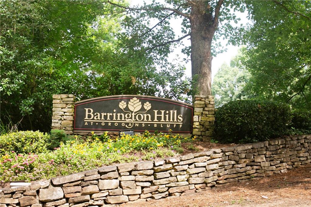 110 Barrington Hills Drive UNIT #110 Sandy Springs, GA 30350