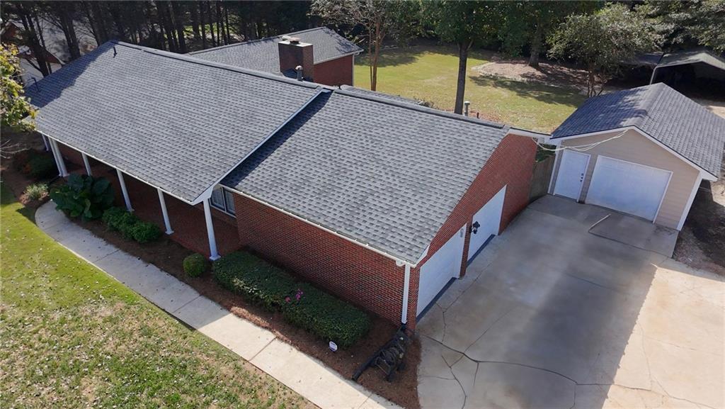 2533 Whispering Pines Drive Grayson, GA 30017