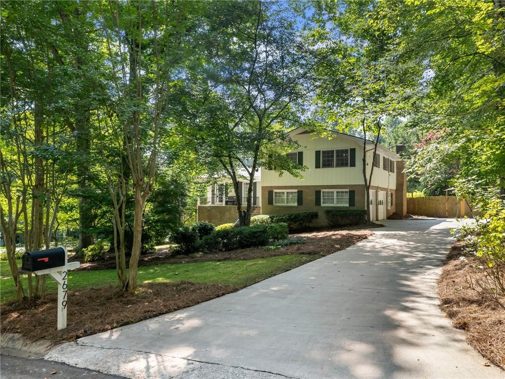 2679 Wood Hollow Drive Atlanta, GA 30360